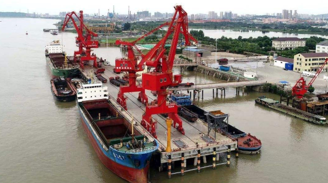 富德概述露天料场港口封闭问题的实行方法